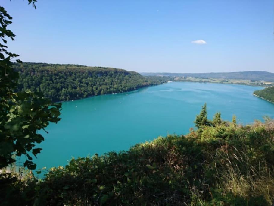 Вилла Gite Jura Mina Chalet Au Milieu De La Nature Ney Экстерьер фото