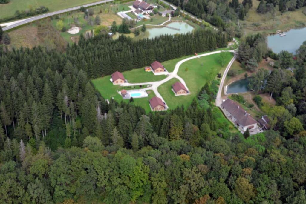 Вилла Gite Jura Mina Chalet Au Milieu De La Nature Ney Экстерьер фото
